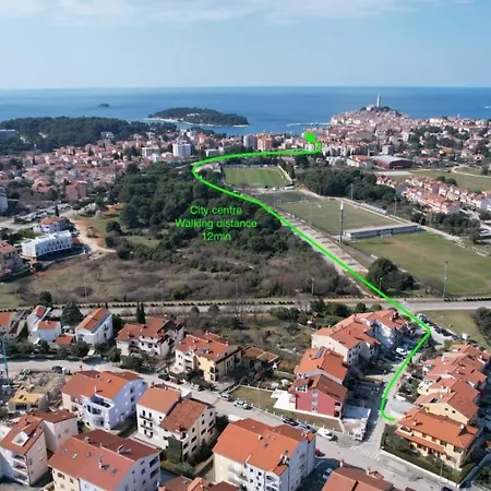 Nocleg ze śniadaniem Nina 4*